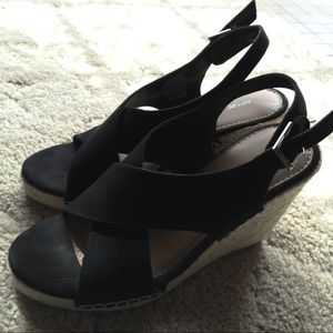 Apt 9 wedges Size 7.5